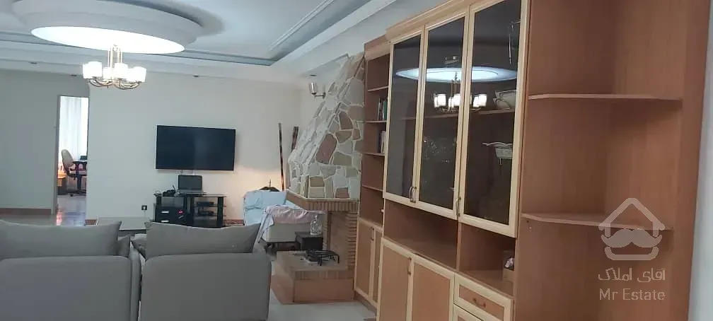 کلنگی ۲طبقه بنا در دهکده المپیک در منطقه۲۲