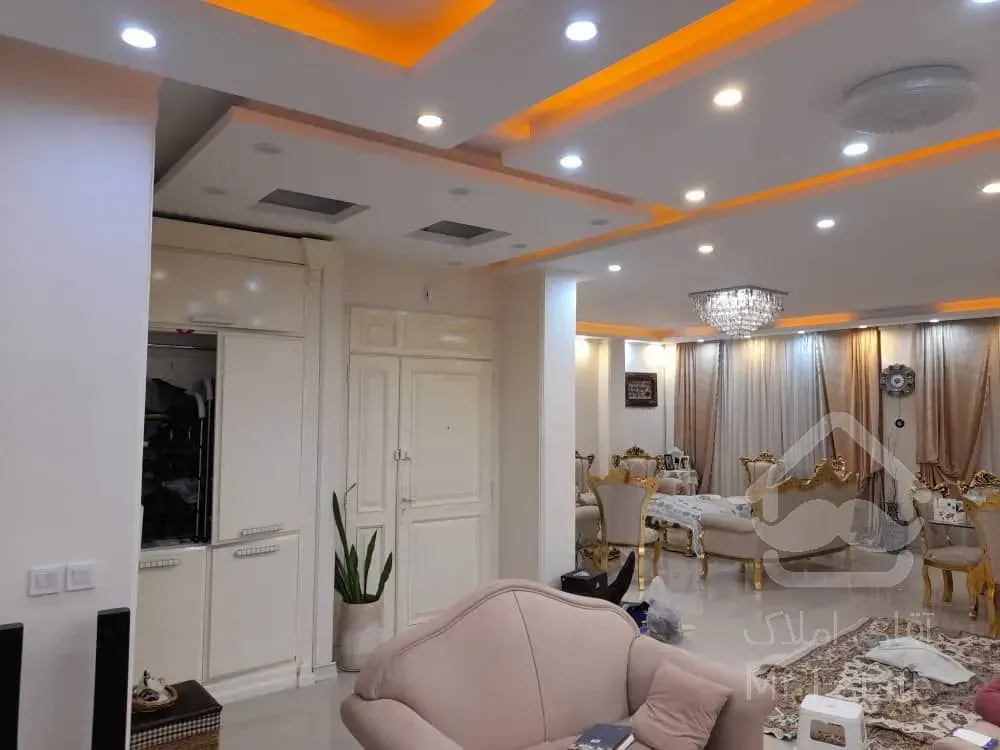 اجاره آپارتمان ۲۳۵ متری ۴ خواب در فرمانیه