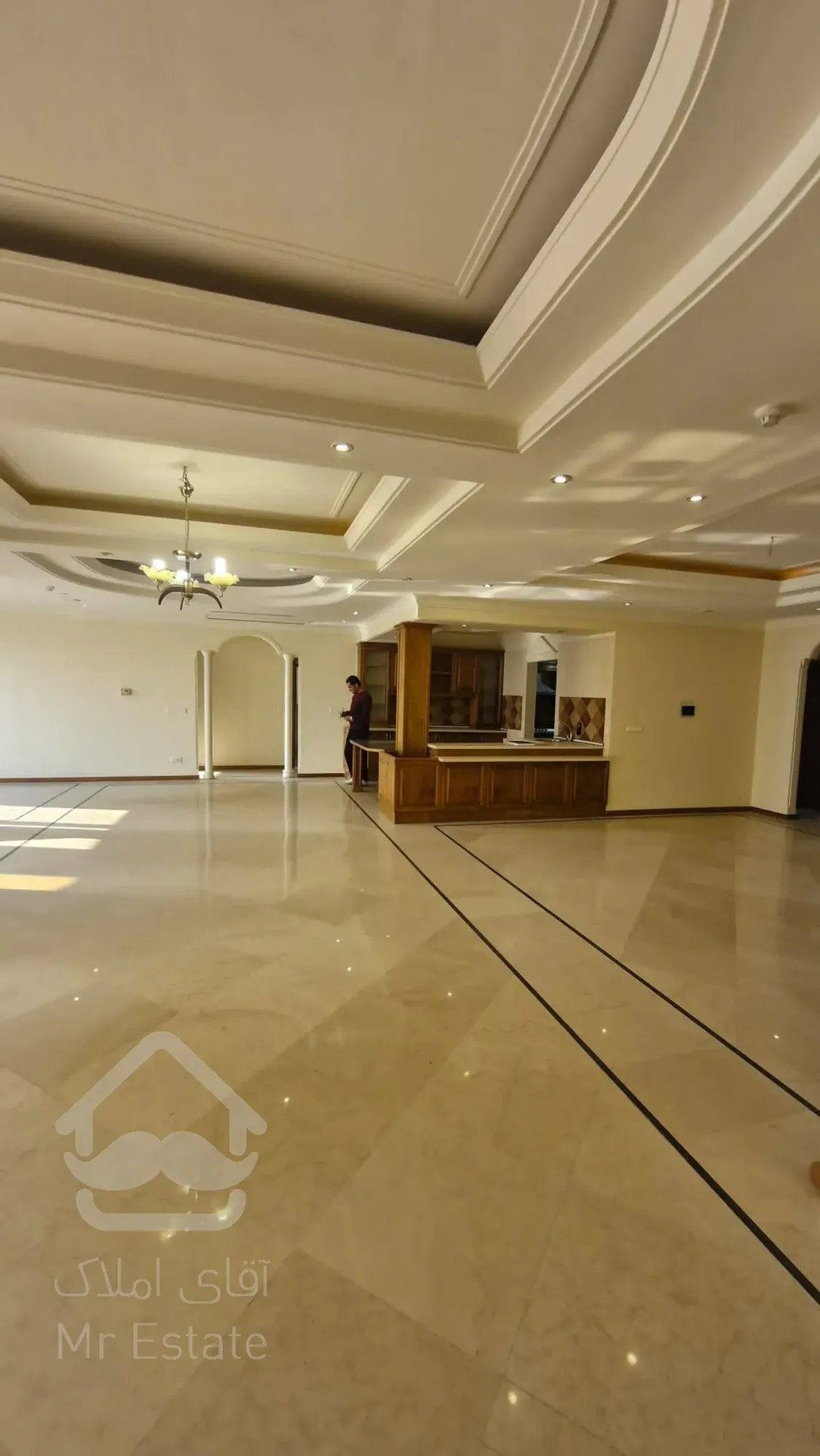 اجاره آپارتمان ۲۸۰ متری در بهترین لوکیشن کامرانیه