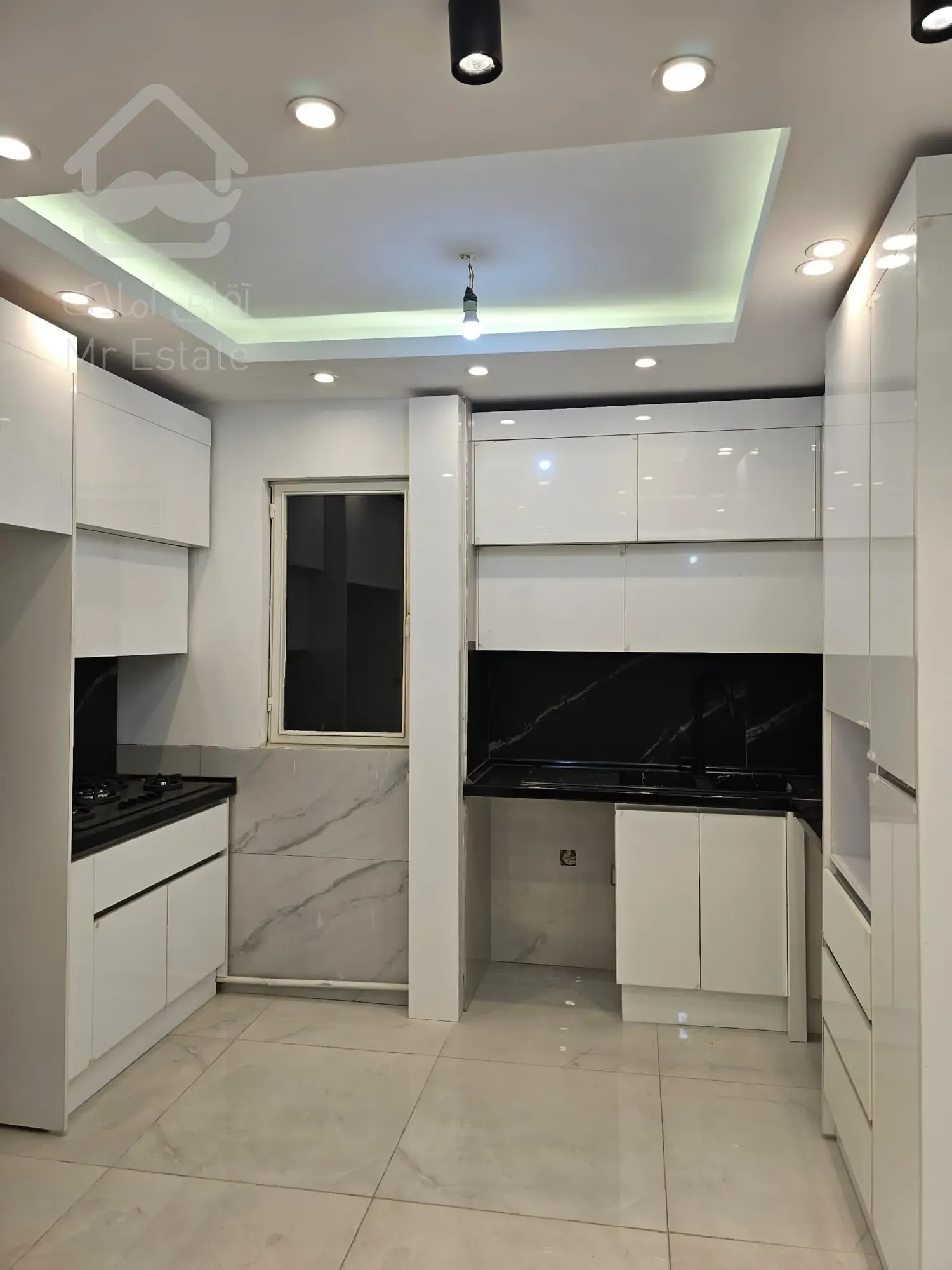 فروش آپارتمان ۱۴۰ متری نوساز در سازمان برنامه مرکزی