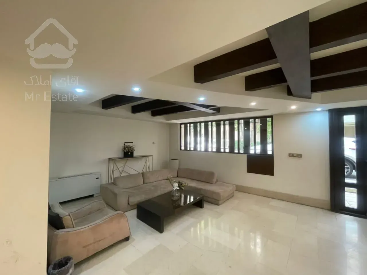 خرید آپارتمان 210 متری فول مشاعات در فرمانیه