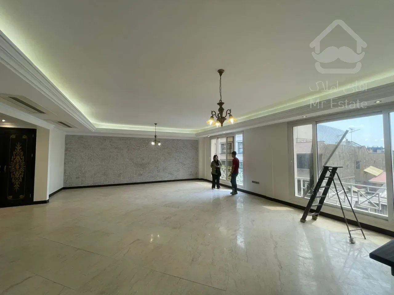 خرید آپارتمان 170 متری فول مشاعات در سنبل