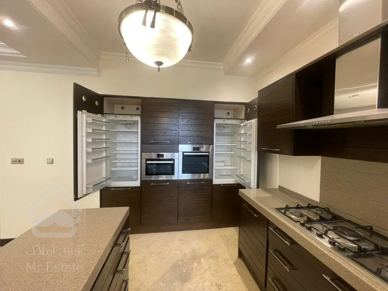 خرید آپارتمان 170 متری فول مشاعات در سنبل