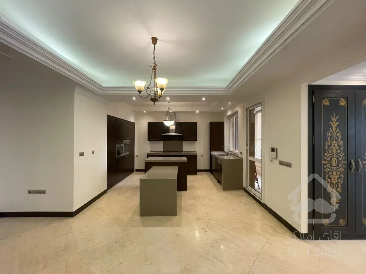 اجاره آپارتمان 240 متری در بهترین لوکیشن فرمانیه