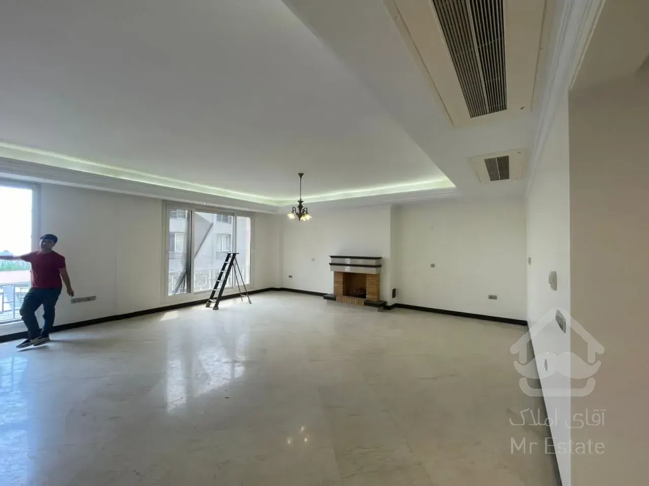 خرید آپارتمان 170 متری فول مشاعات در سنبل