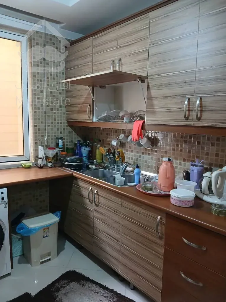 فروش آپارتمان دو خواب کم سن زیر قیمت کارشناسی در فردوس غرب