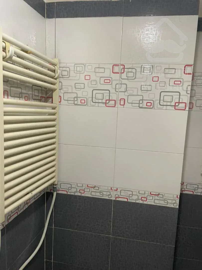 تک واحدی، ۱۴٠متری ،صرافهای جنوبی