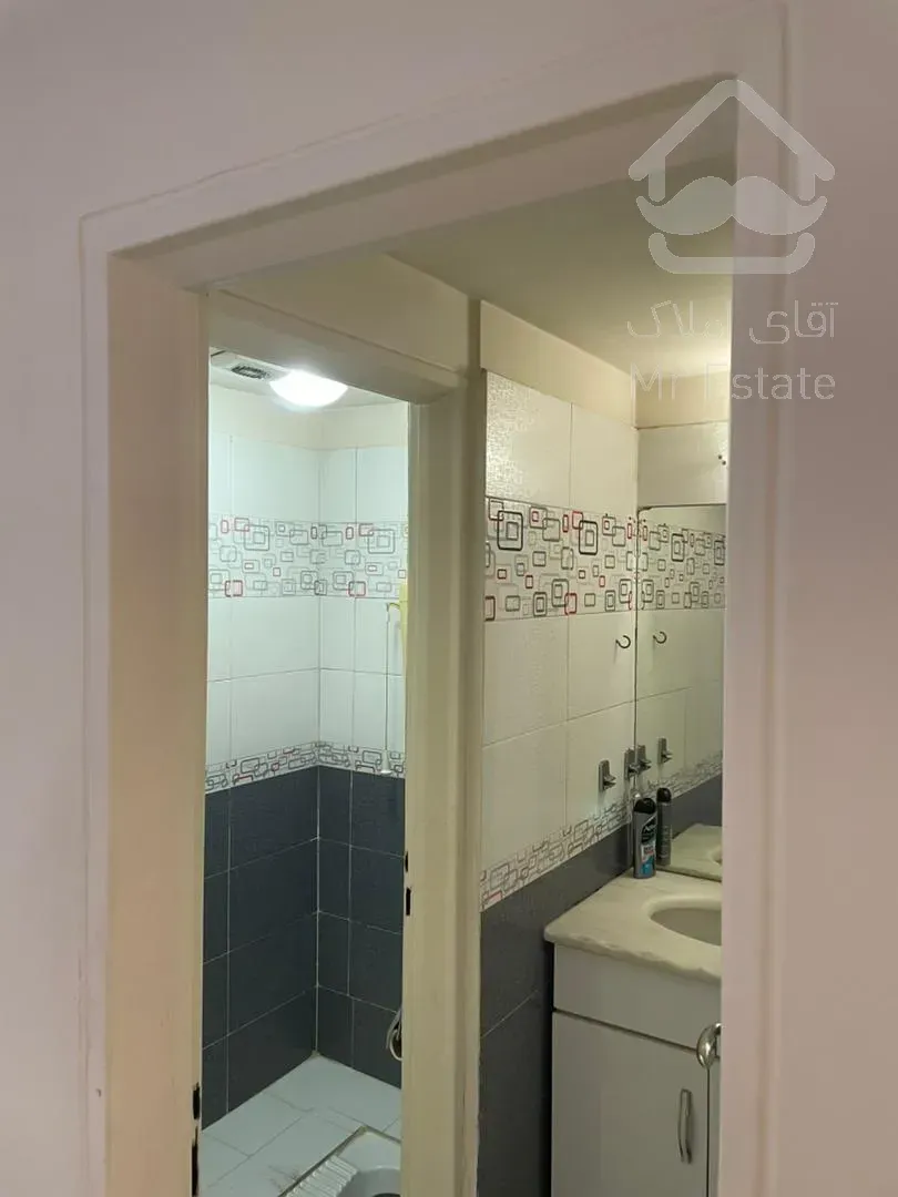 تک واحدی، ۱۴٠متری ،صرافهای جنوبی