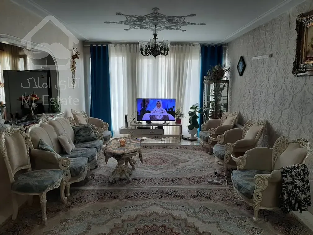 کلنگی ۲طبقه بنا در دهکده المپیک در منطقه۲۲