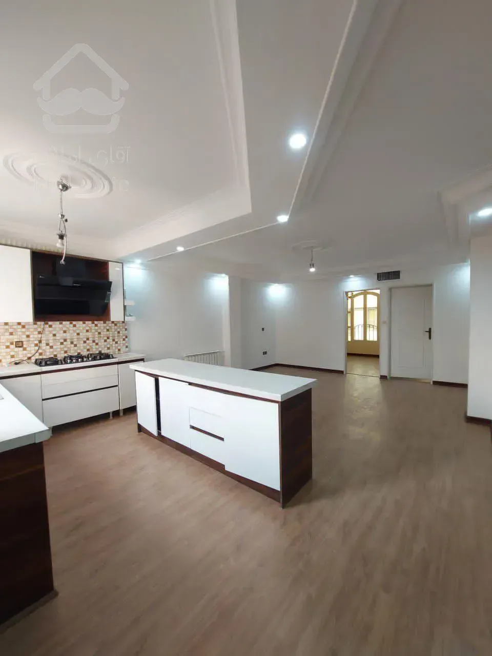 آپارتمان ۸۰ متری دو خواب باغ فیض