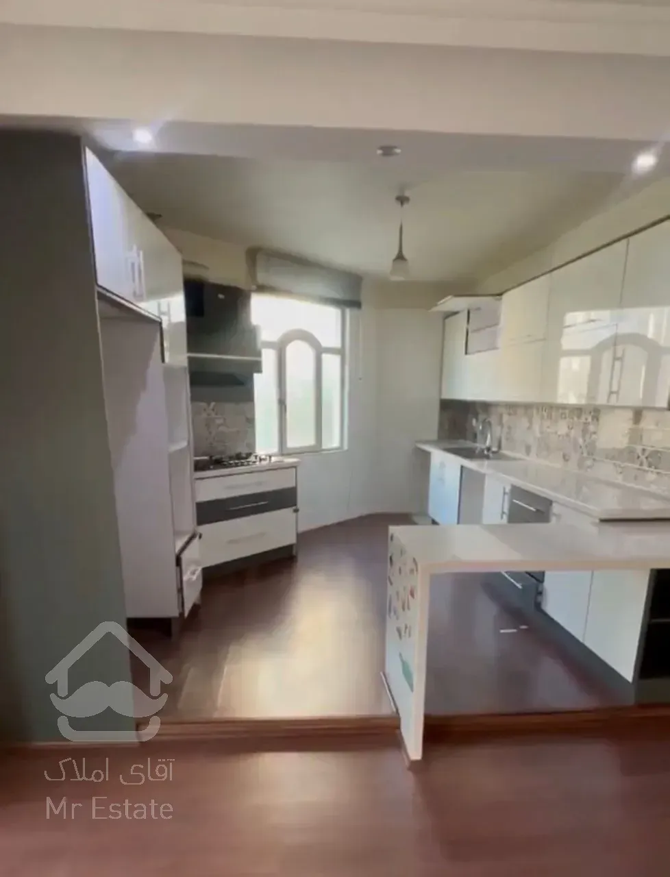 فروش آپارتمان ۹۰متری  ۲خواب  سازمان برنامه مرکزی