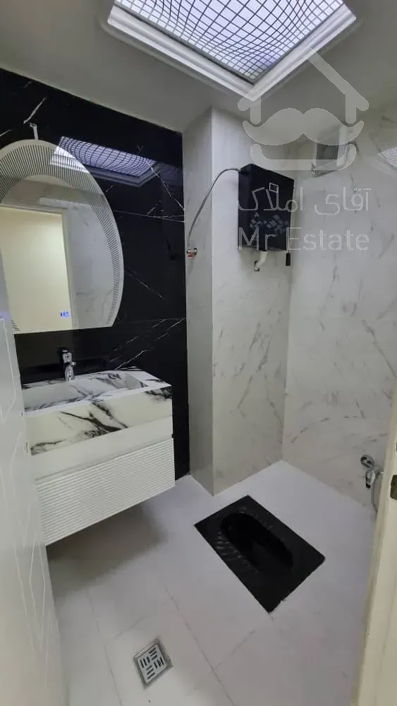 ۱۲۵ مترسرمایه گذاری/نوسازکلید نخورده/تک واحدی/باکس پونک