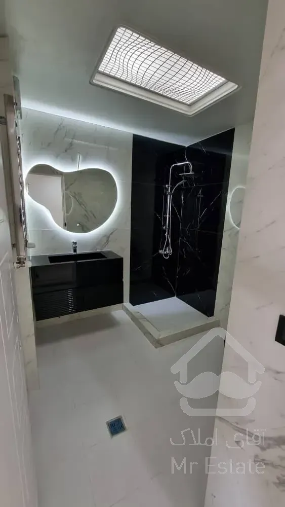 ۱۲۵ مترسرمایه گذاری/نوسازکلید نخورده/تک واحدی/باکس پونک