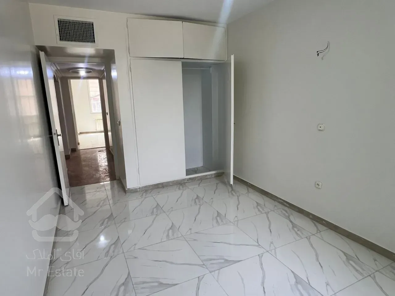 ۱۲۵ مترسرمایه گذاری/نوسازکلید نخورده/تک واحدی/باکس پونک