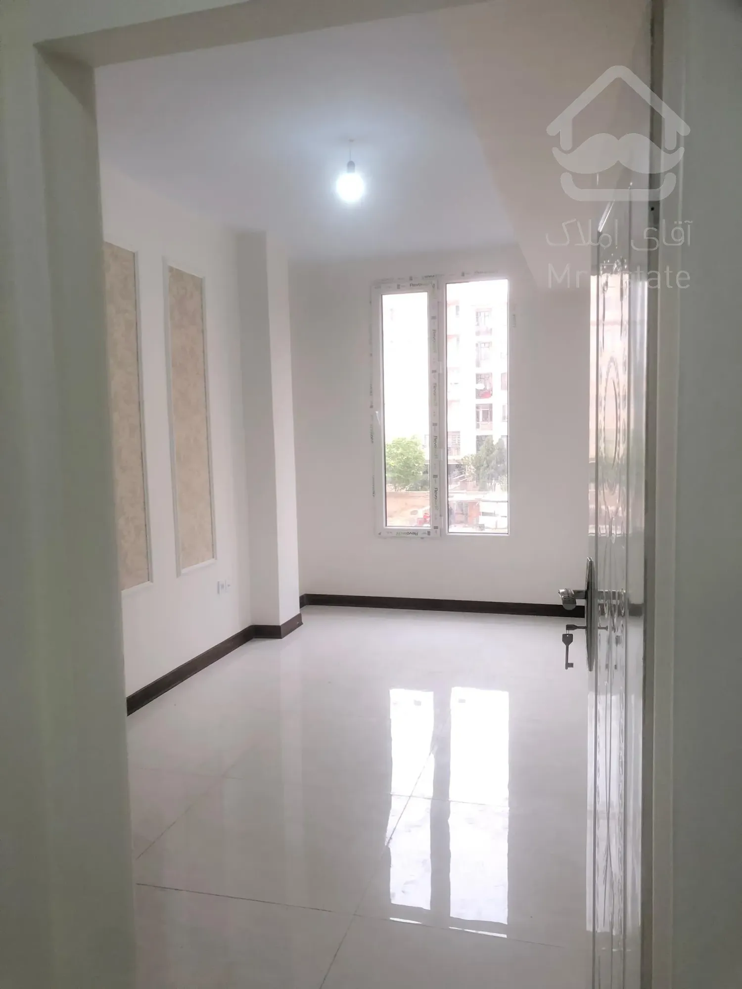 فروش آپارتمان ۳ خواب در سازمان برنامه مرکزی