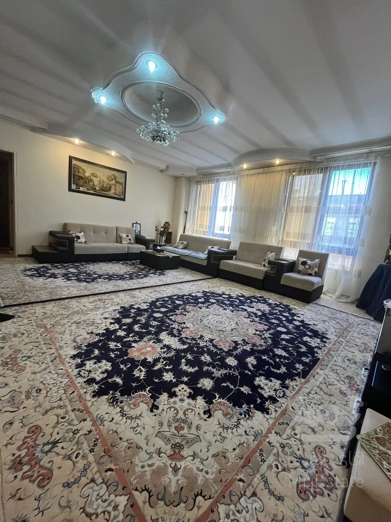 فروش آپارتمان ۹۵ متری کم واحد در بلوار فردوس غرب