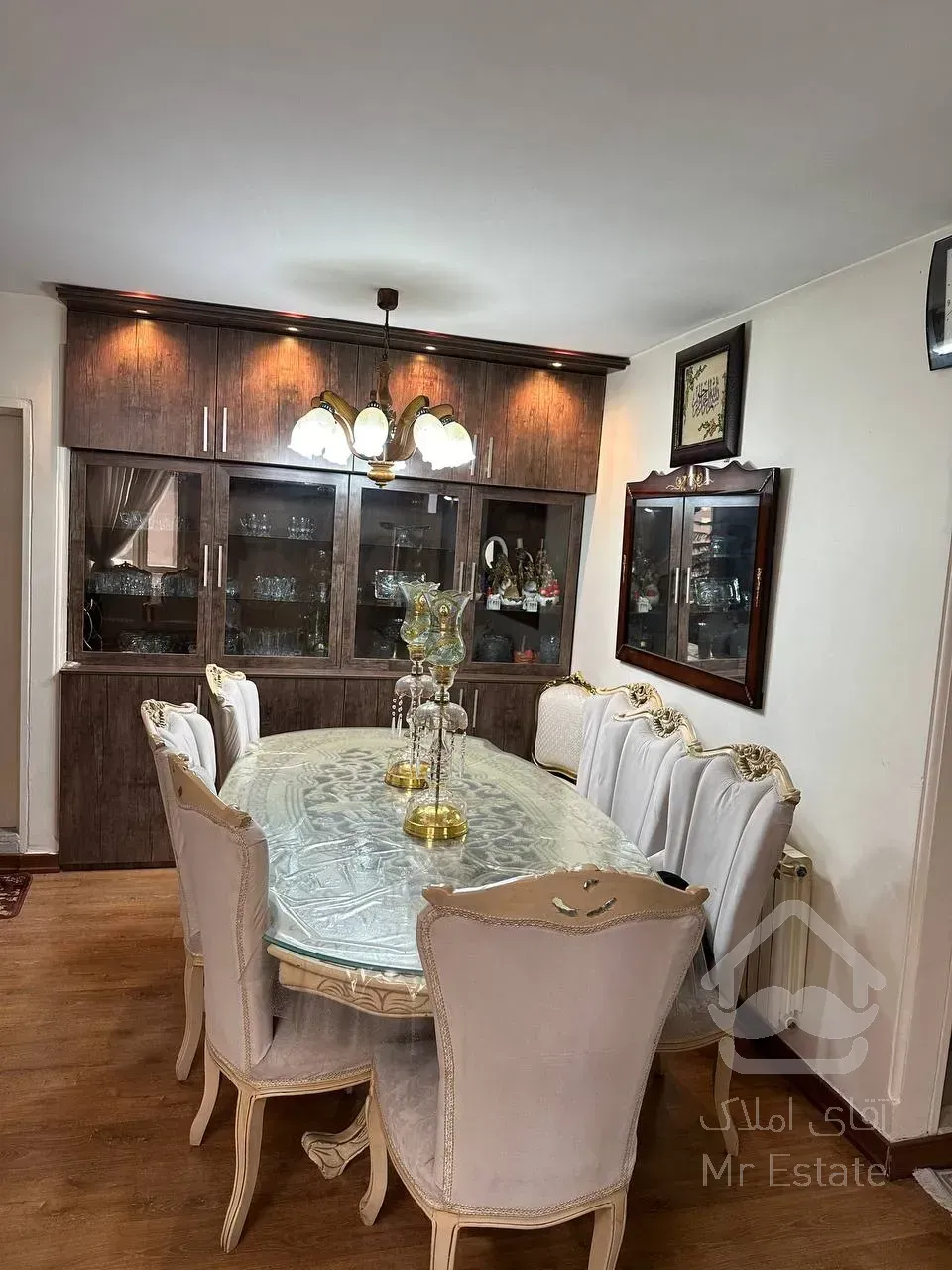 فروش آپارتمان ۹۵ متری فول امکانات در آلاله شرقی