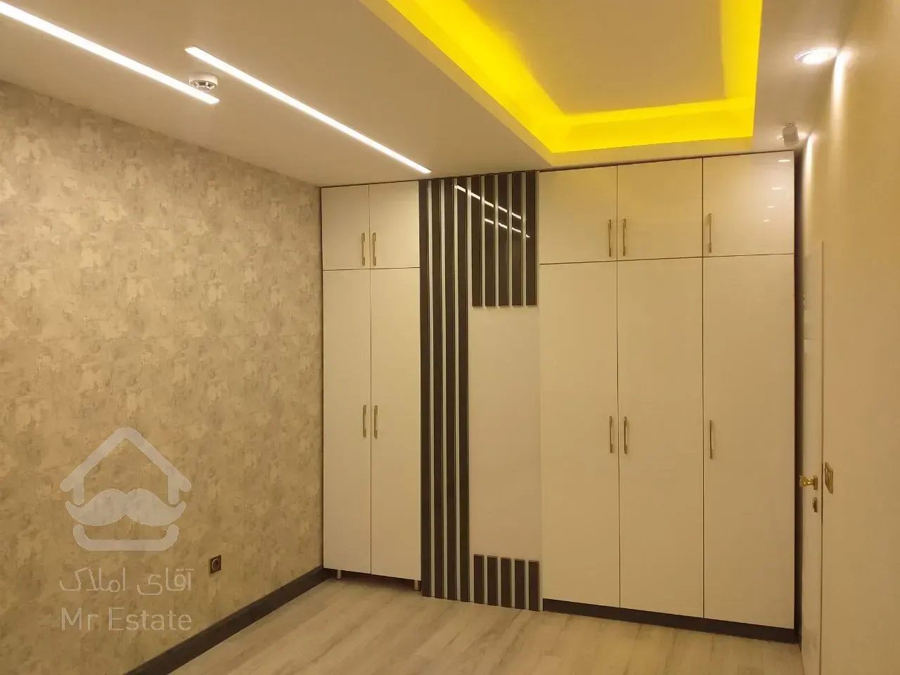 133متر ۳خواب مستردار فول امکانات مجلل اردستانی