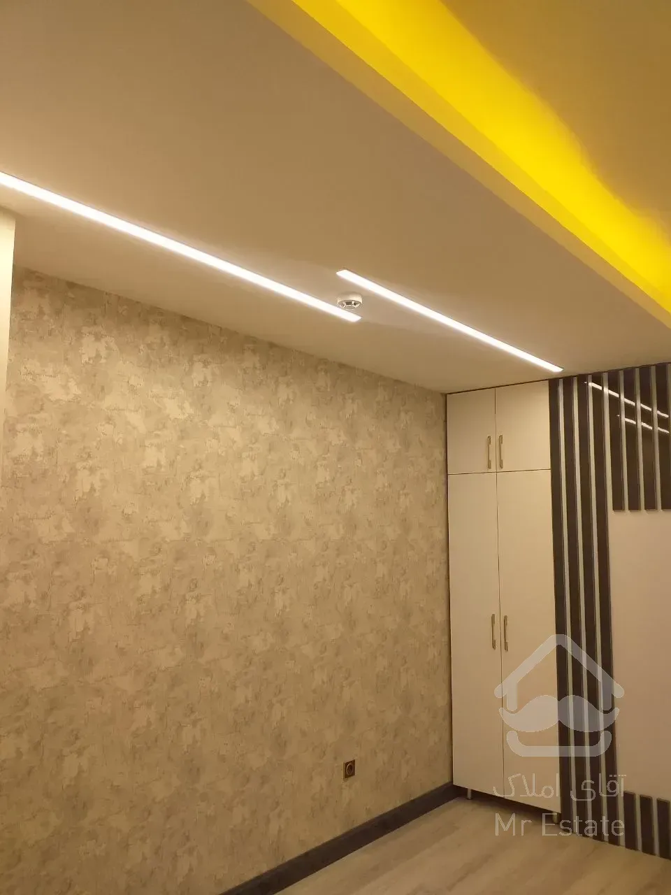 133متر ۳خواب مستردار فول امکانات مجلل اردستانی