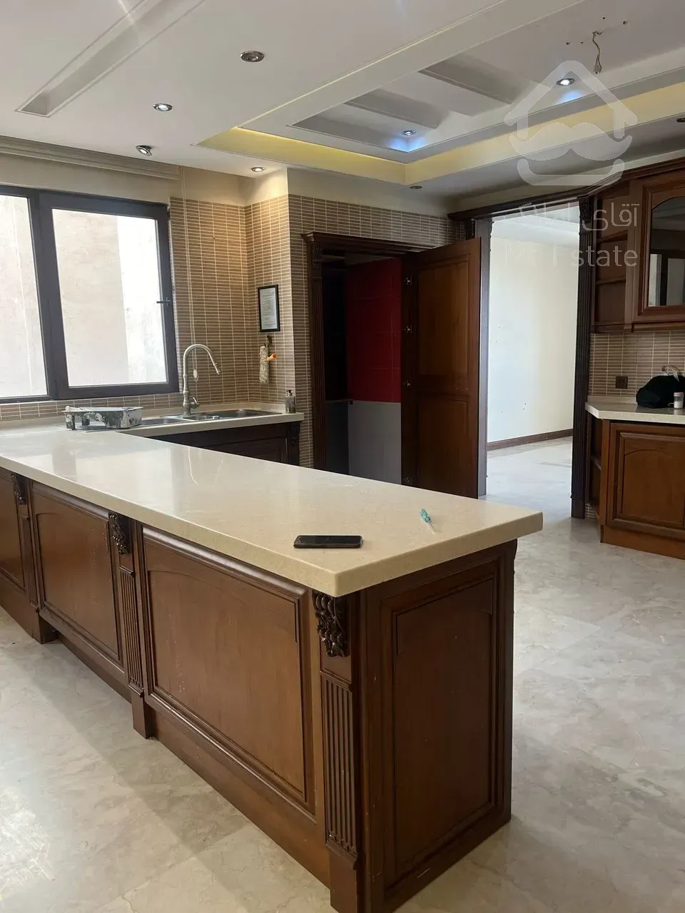 اجاره آپارتمان فول مشاعات در بهترین لوکیشن فرمانیه