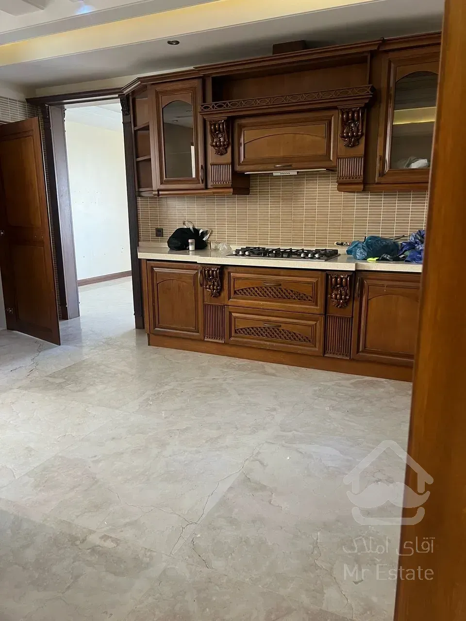 اجاره آپارتمان فول مشاعات در بهترین لوکیشن فرمانیه