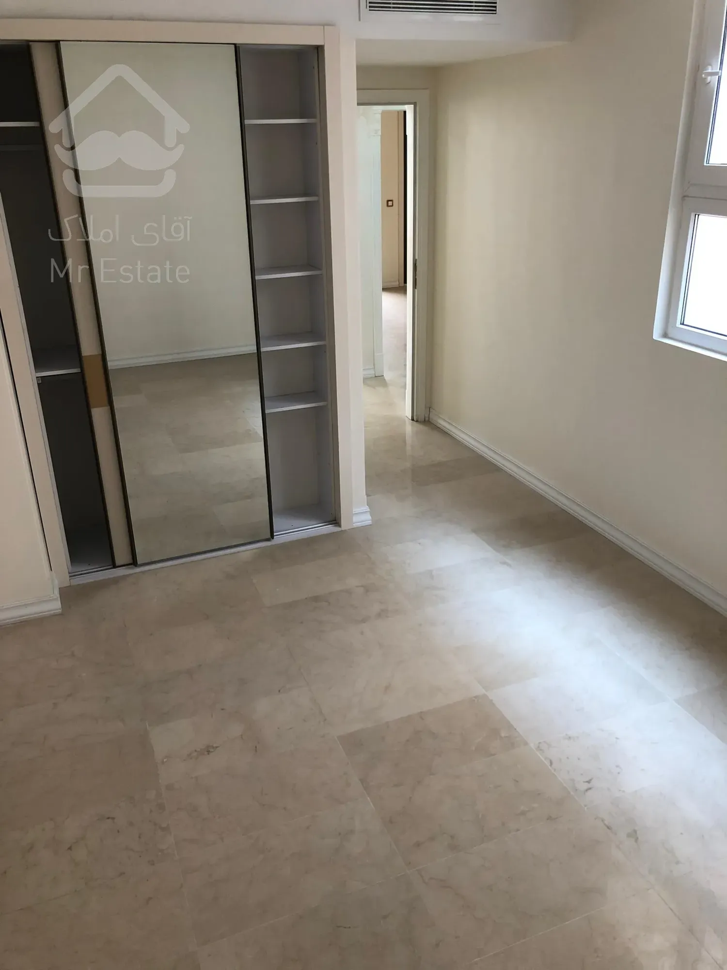 آپارتمان۷۵متری*سالن پرده خور