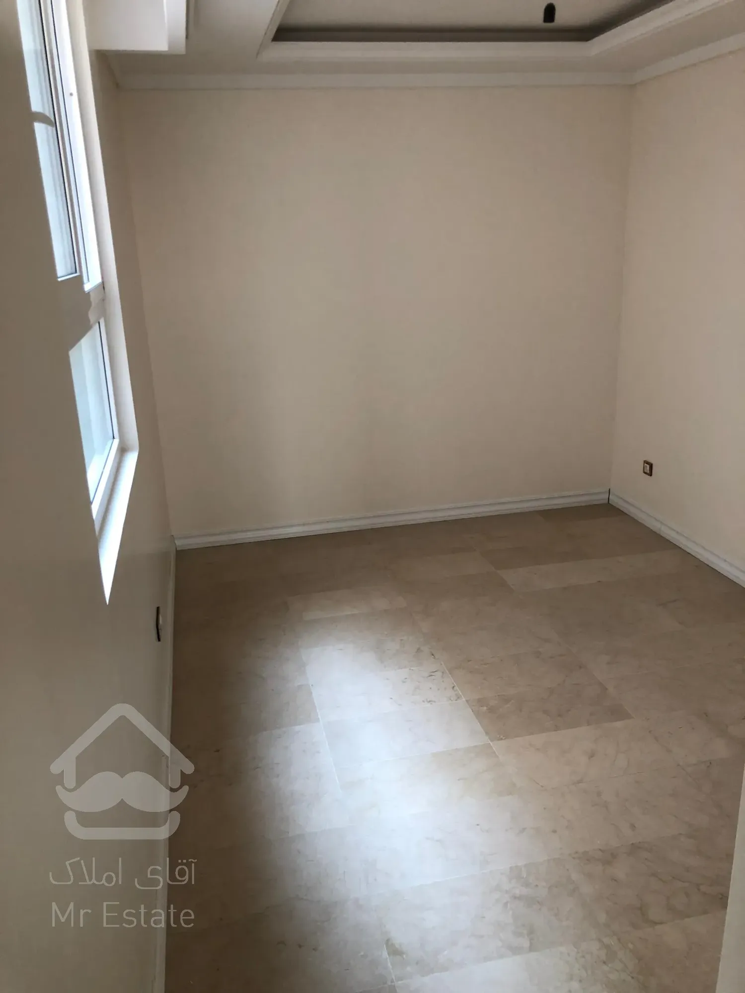 آپارتمان۷۵متری*سالن پرده خور