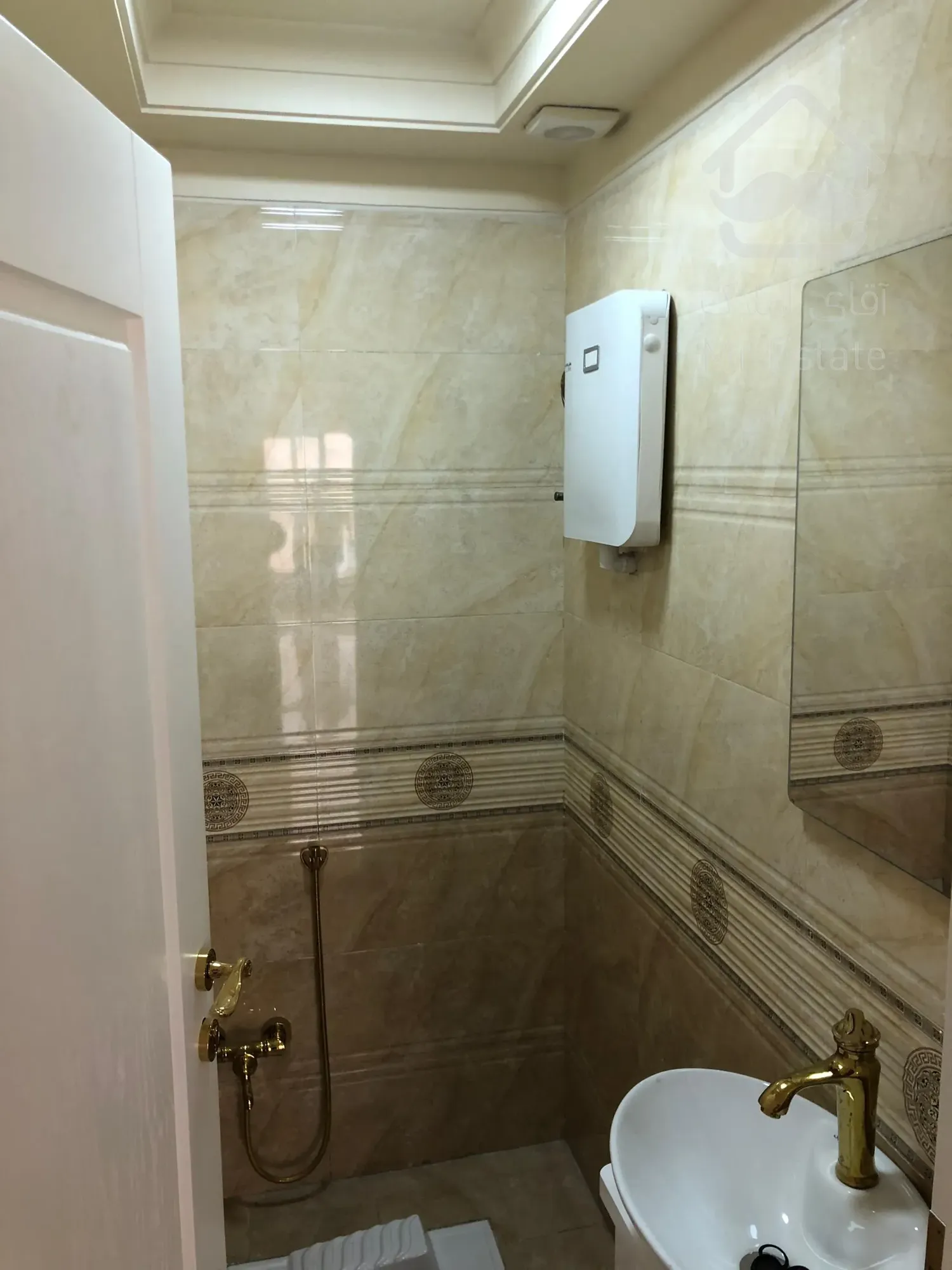 آپارتمان۷۵متری*سالن پرده خور