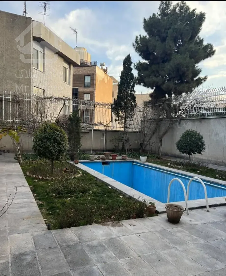 ۴۰۰متر بنا ۵اتاق مناسب مهدکودک