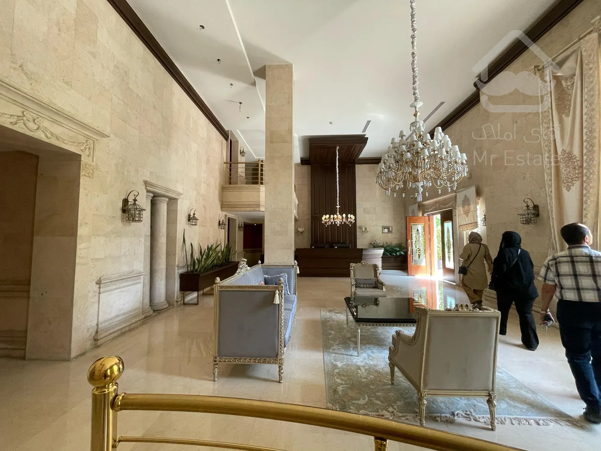 خرید آپارتمان در برج باغ برند منطقه سنبل