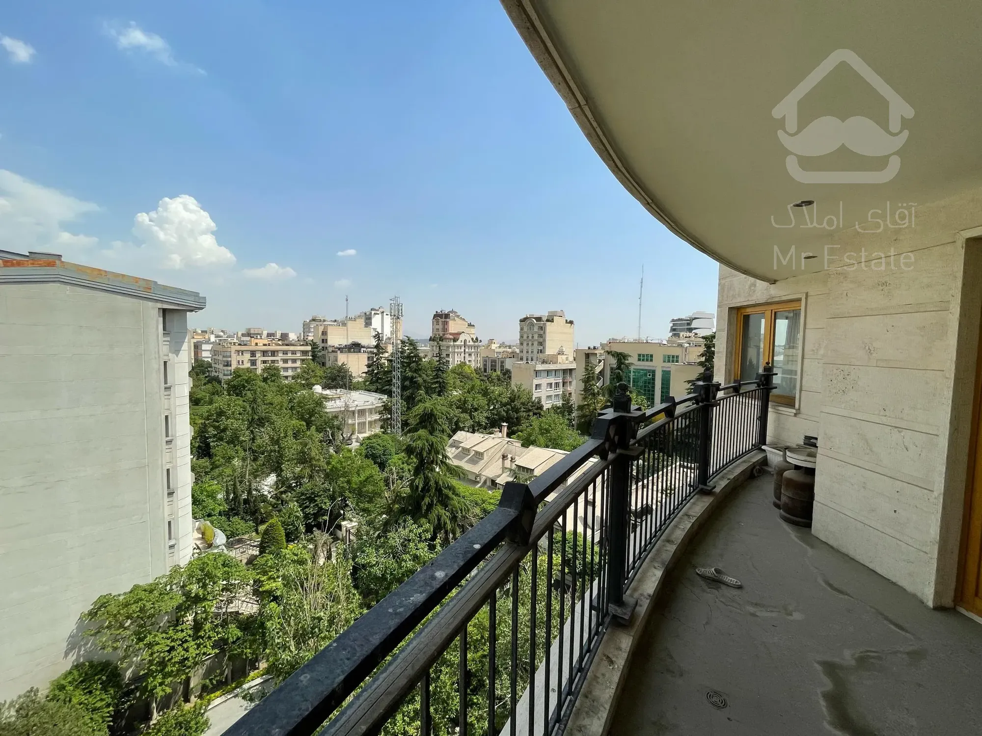 خرید آپارتمان در برج باغ برند منطقه سنبل