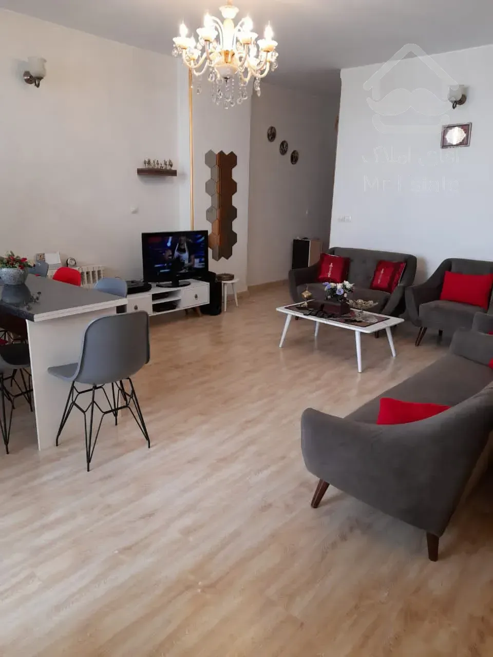 ستارخان ۶۱ متر با پارکینگ