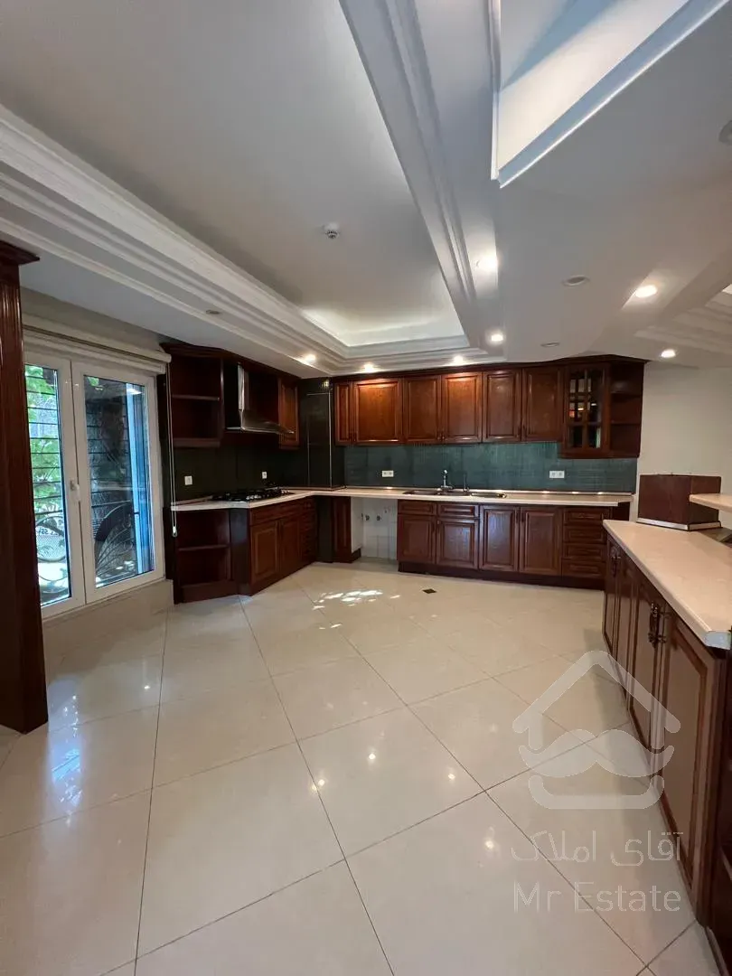 اجاره آپارتمان ۱۸۰ متری در بهترین لوکیشن فرمانیه