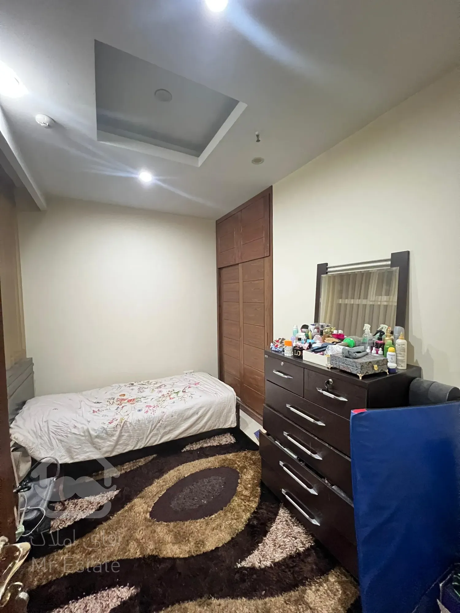 فروش آپارتمان سالن پرده خور کم سن و سال فردوس غرب