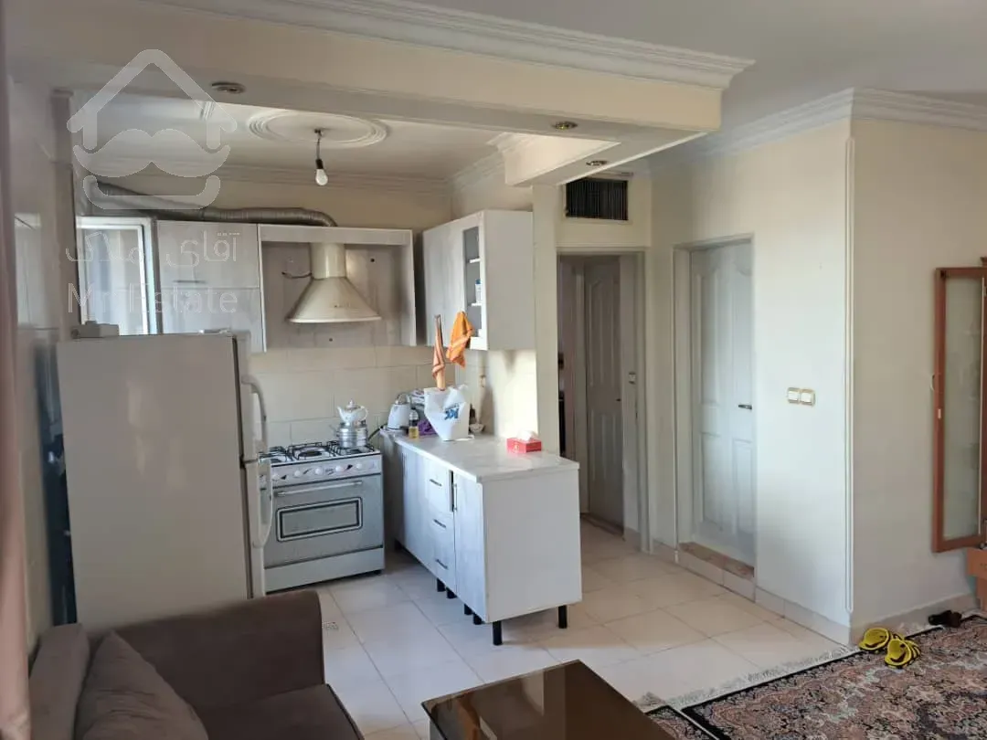 فروش آپارتمان 1 خواب سالن پرده خور زیر قیمت منطقه در بهترین لوکیشن معلم