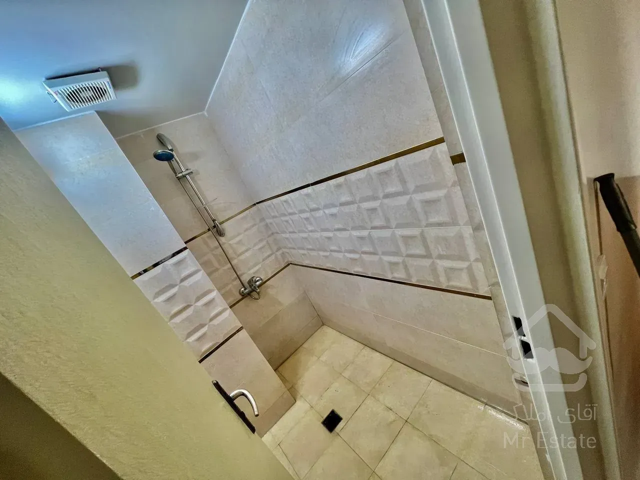 واحد ۷۵ متری فردوس واحد تخلیه آماده بازدید