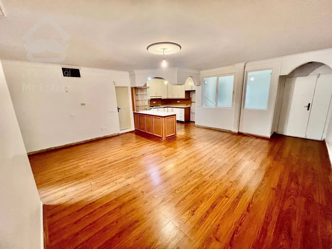 واحد ۸۰ متری بلوار فردوس تخلیه آماده باز دید