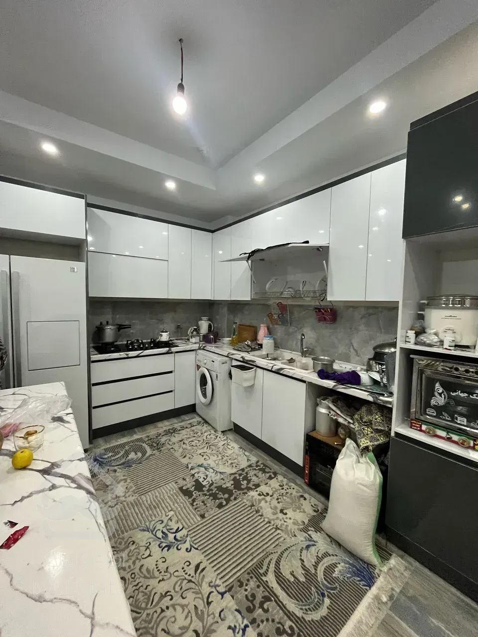 ۸۳ متر ۲خواب/نوساز و فول آپشن/کلا ۶ واحد/