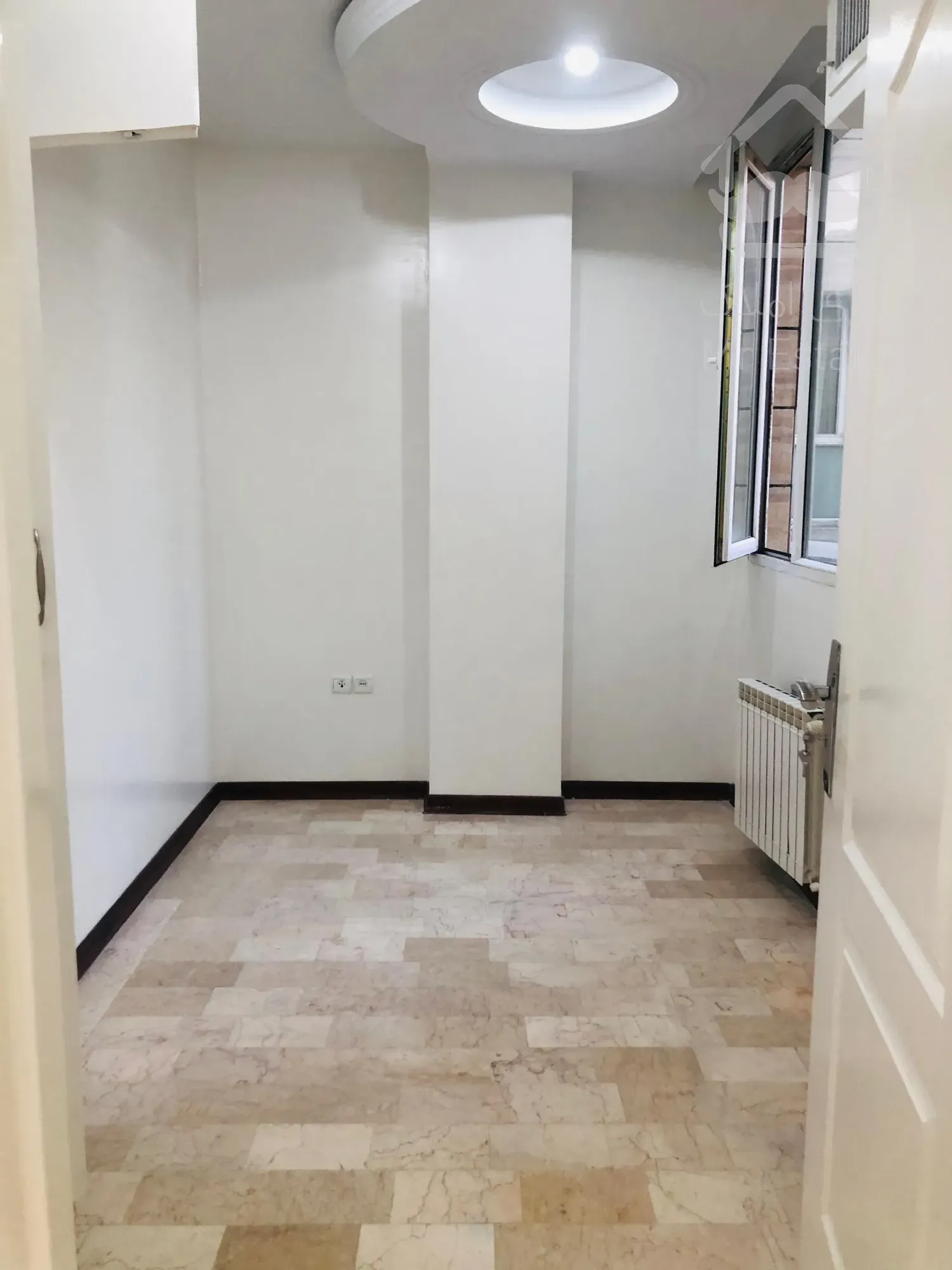 فروش آپارتمام ۷۵متر ۲خواب تراورتن باهنر رو به آفتاب