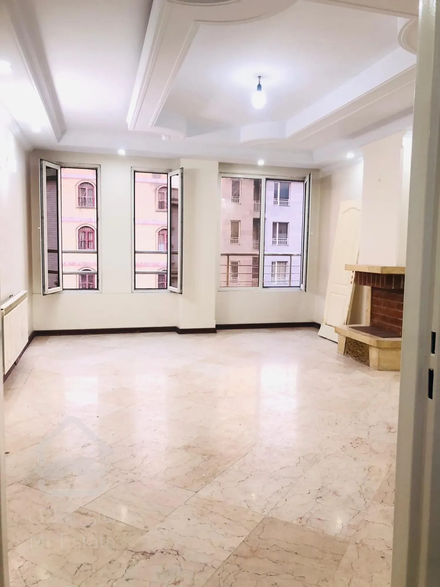 فروش آپارتمام ۷۵متر ۲خواب تراورتن باهنر رو به آفتاب