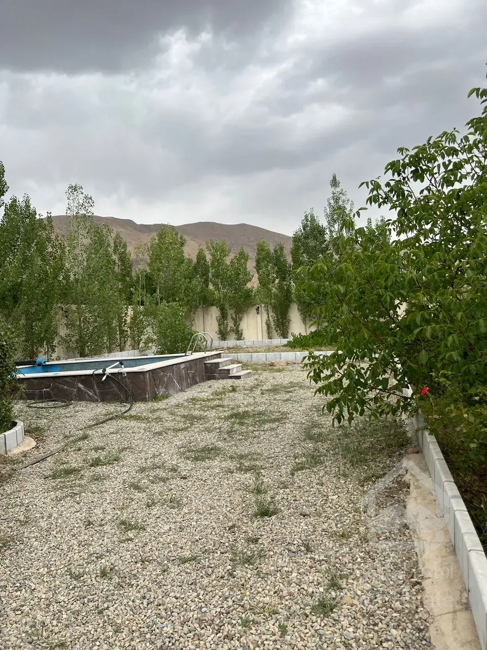 فروش باغچه ۱۰۰۰متری ۸۰متر سوئیت جابان