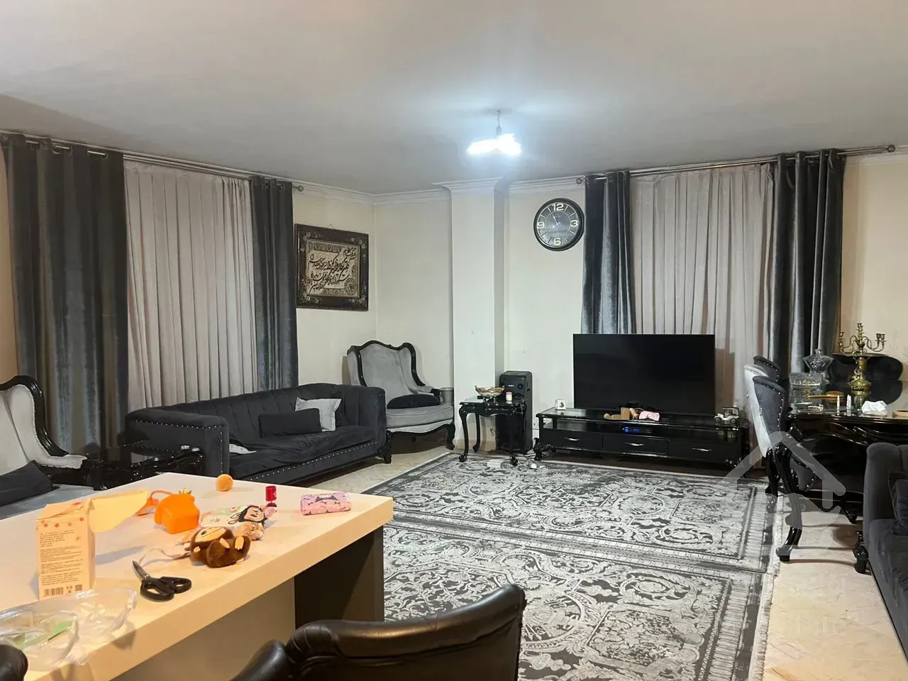 فروش آپارتمان ۸۷ متری رو به نما در سازمان برنامه مرکزی