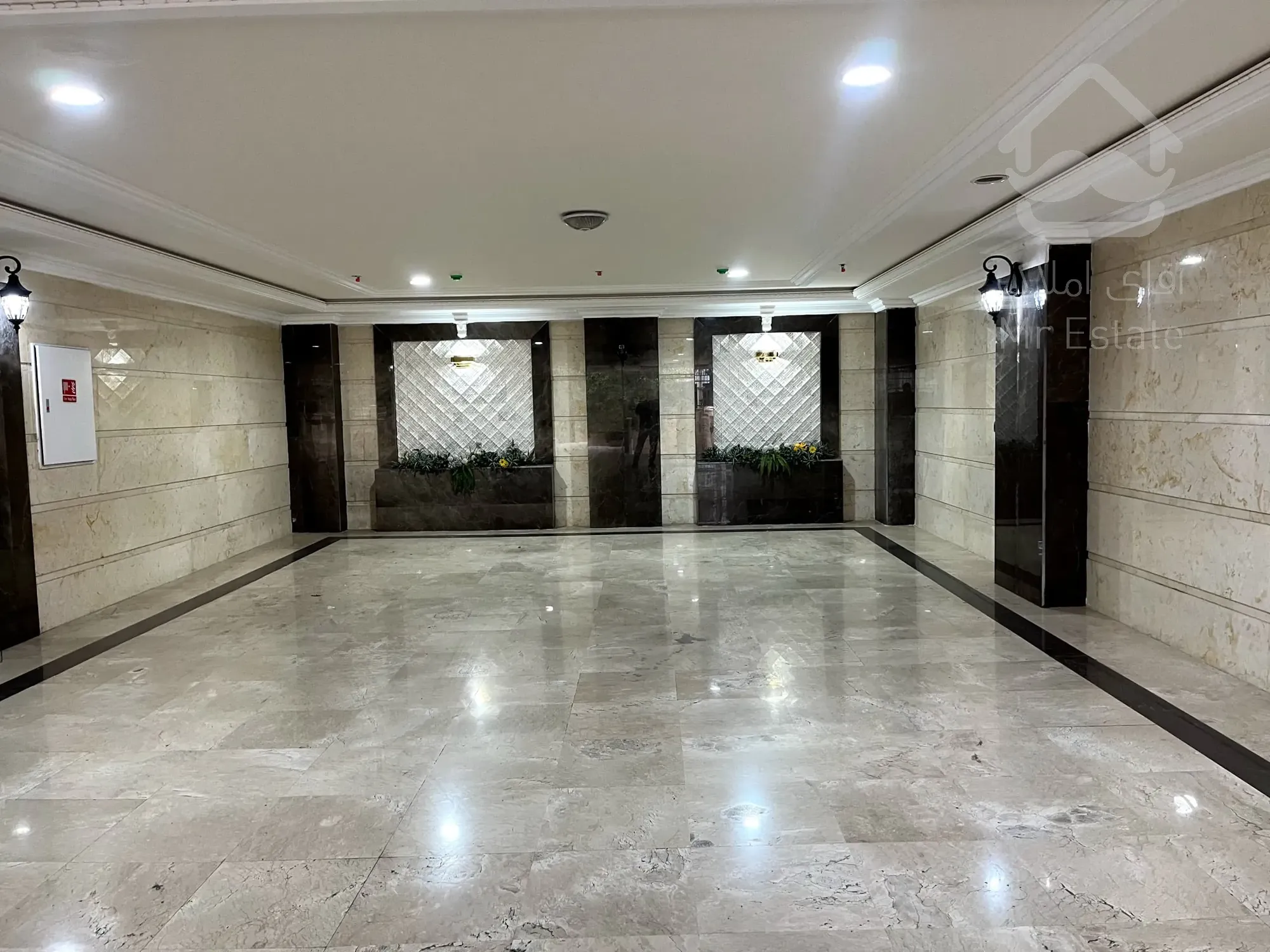 فروش آپارتمان ۱۰۰ متری سالن پرده خور در سازمان برنامه شمالی