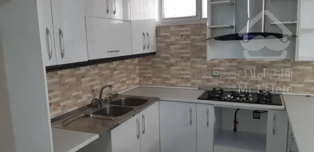 بهترین دسترسی منطقه .محیطی دنج و خوش نقشه بدون مزاحمت و سر وصدا مخصوص زوج های جوان