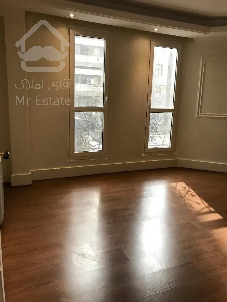 اجاره اداری عباس آباد۶۳۰متراداری دربست