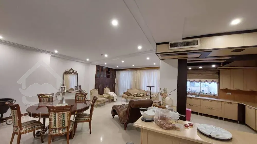 200متر /برج باغ/اقدسیه/بدون مشرف