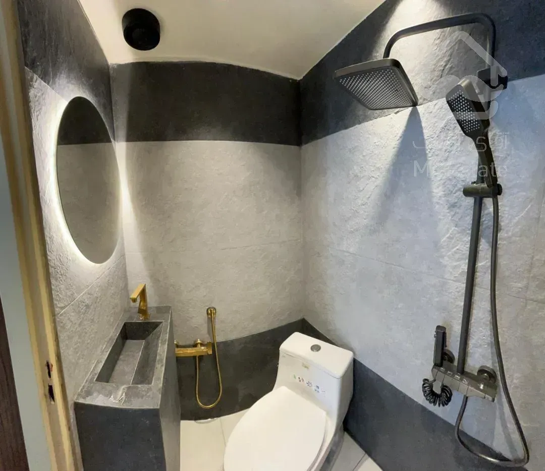 ۱۲۰ متر فول امکانات رو به آفتاب در بلوار فردوس