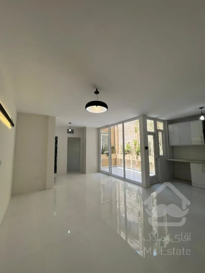 فروش اپارتمان۷۵  متر زیر قیمت سالن پرده خور نور و نقشه عالی