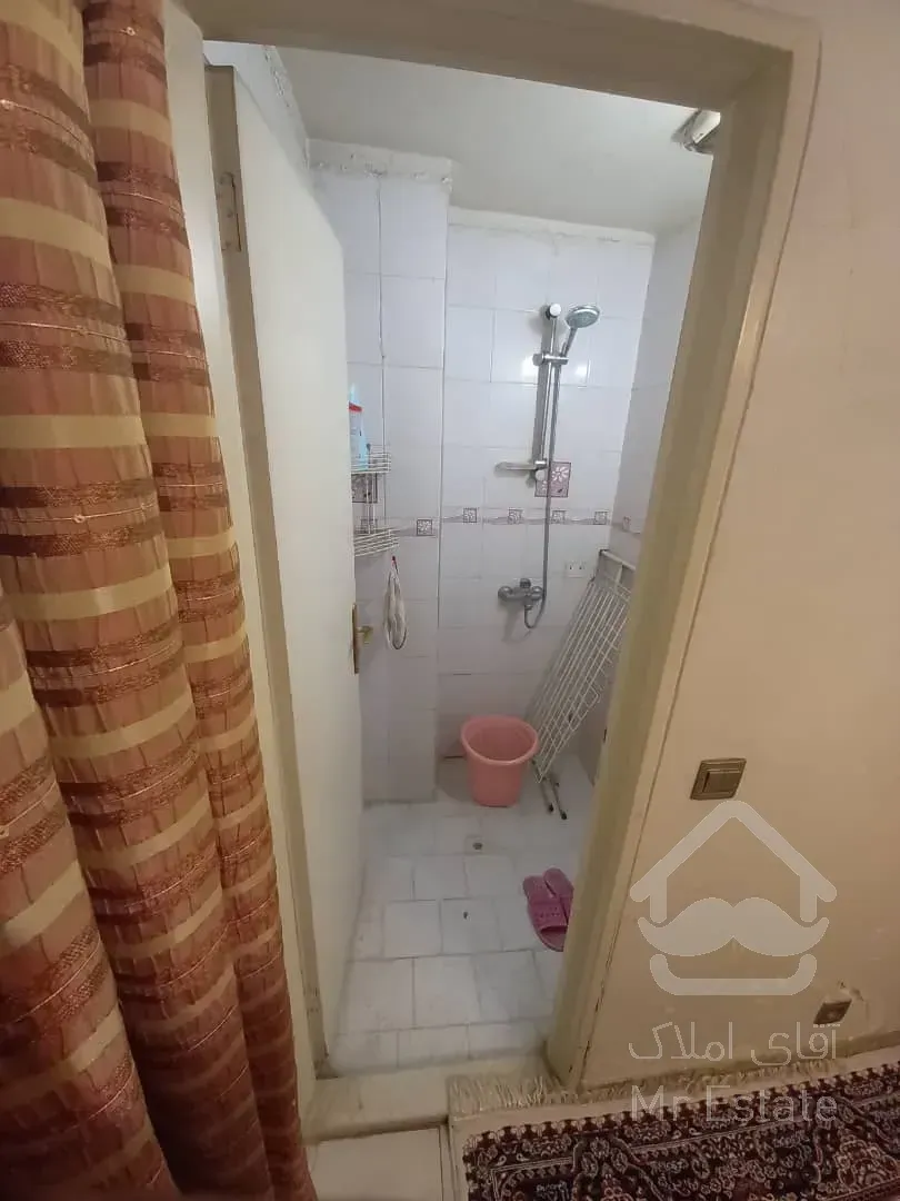 واحد فروشی طبقه اول