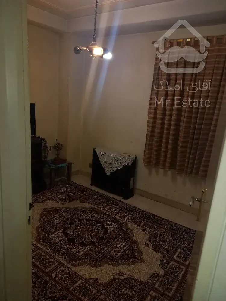 واحد فروشی طبقه اول